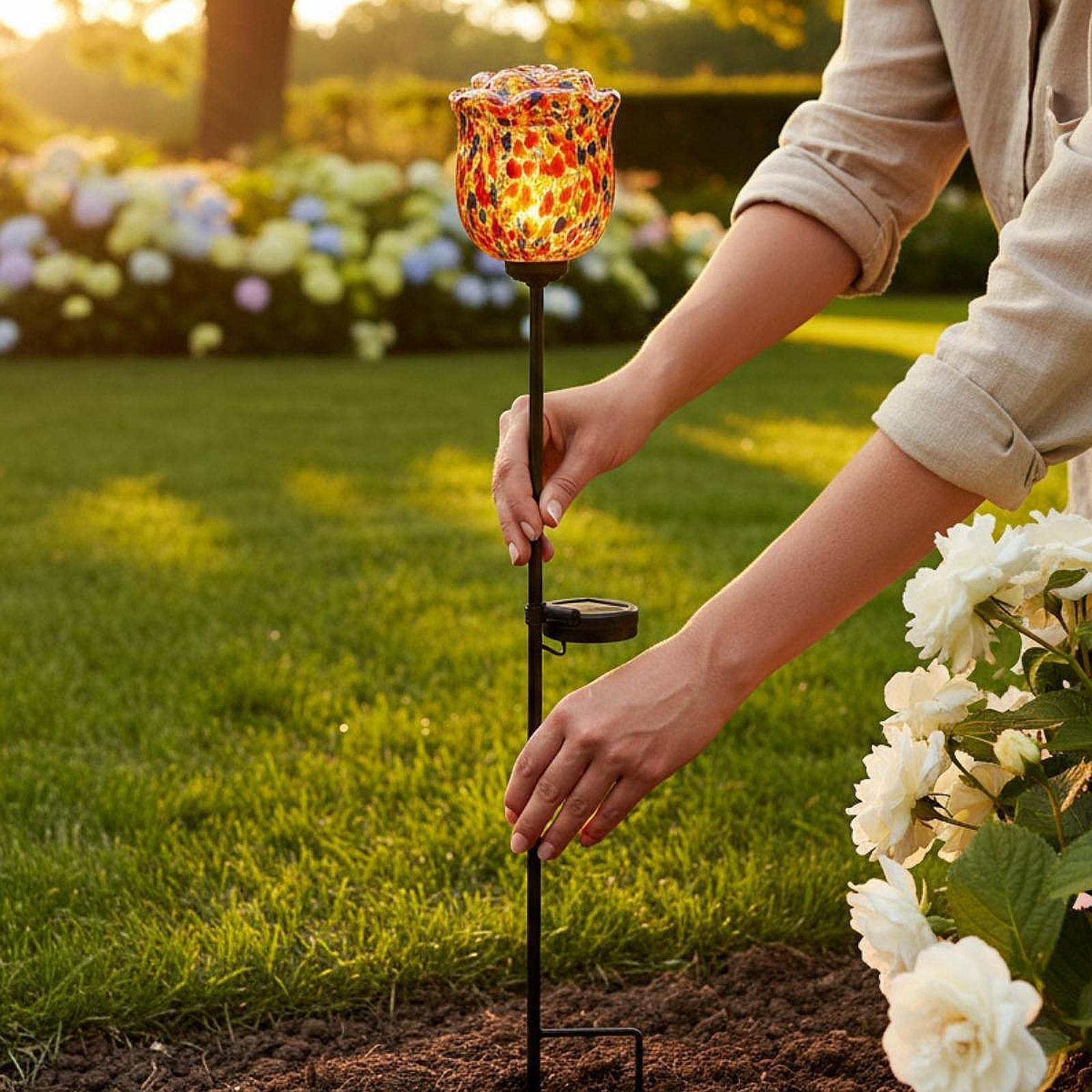 Zewnętrzna solarna lampa w ksz – Outdoor Lighting Accent recenzja i cena
